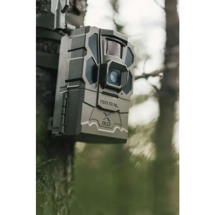 Reveal X Gen 3.0 Cellular Hunting Camera 6 Reveal X Gen 3.0 Cellular Hunting Camera
